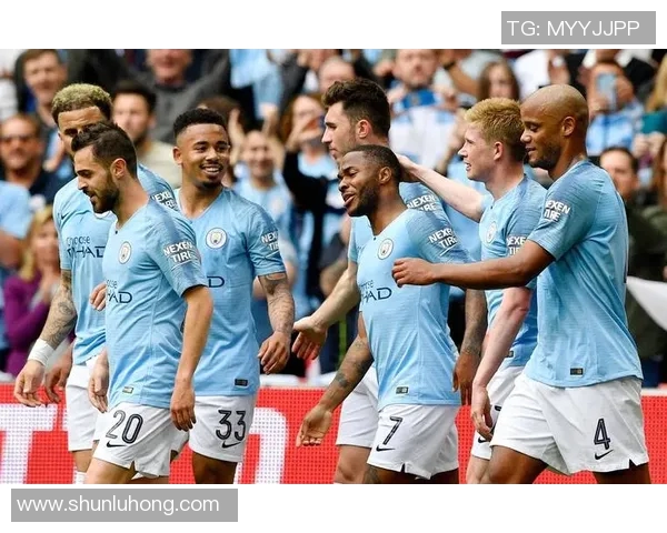 独领风骚的足球巨星:从天赋少年到全球瞩目的冠军领袖 独领风骚的足球巨星:从天赋少年到全球瞩目的冠军领袖