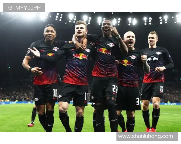 全球足球十大最具影响力球星盘点 引领足坛风潮的传奇人物